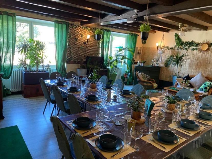 Hotel Restaurant Le Chanel Villieu Eksteriør billede